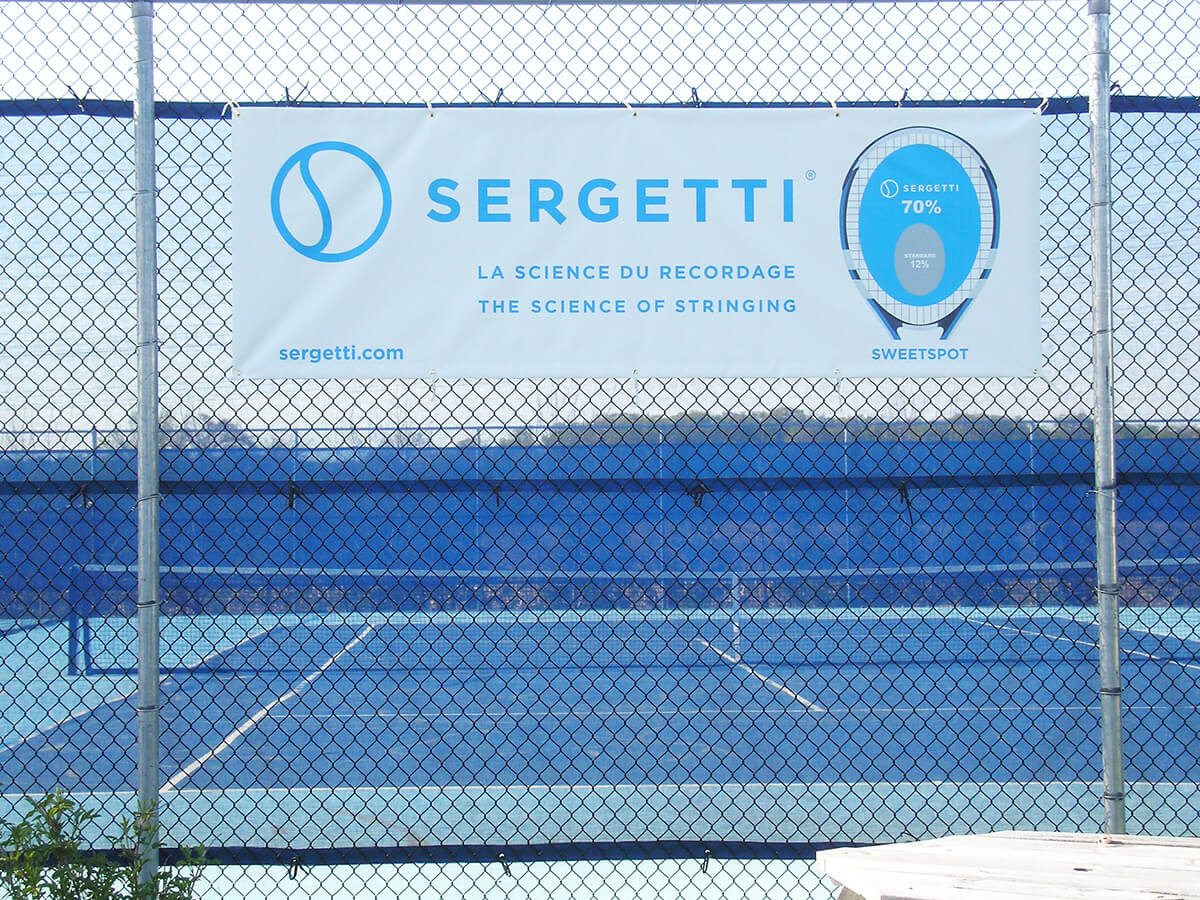 Banner_JB-Sport-v2 A Sergetti banner at the tennis court of the Raquettes J.B. Sport boutique in St-Eustache (CAN)  tennis string tension